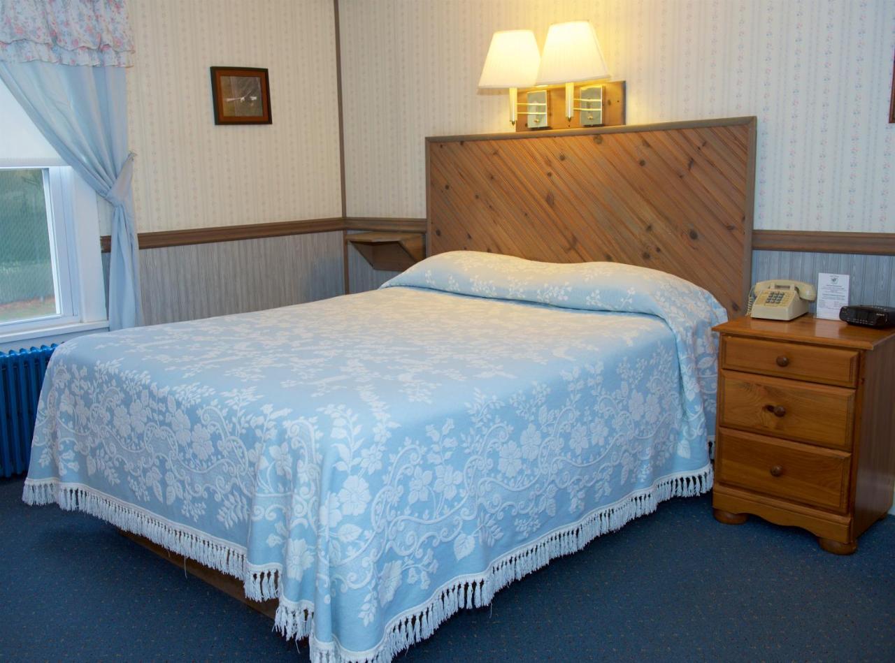 Myer Country Motel Milford Exteriör bild